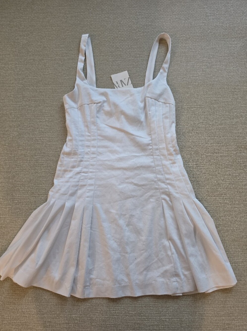 Zara White Sleeveless Pleated Dress